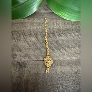 Elegant Gold Women's Indian forehead piece